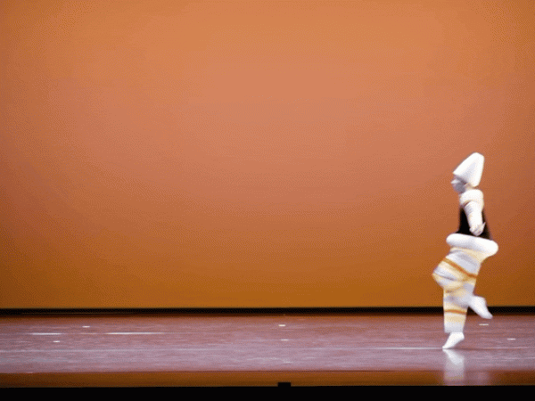 Watch the Brilliant Ballet that Brought Dance to the Bauhaus Movement